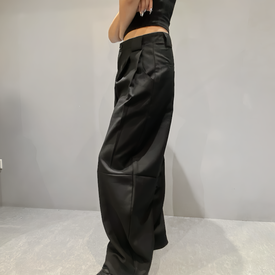 鬆弛抗皺彎刀西裝褲/黑